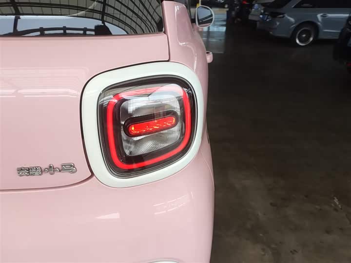 Фото 8 - Bestune Pony