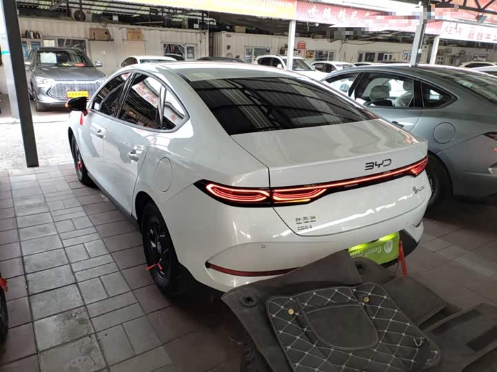 Фото 5 - BYD Qin Plus
