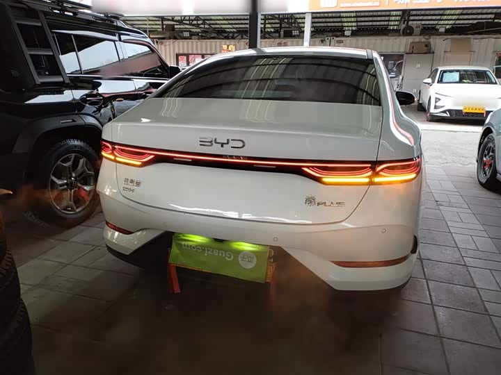 Фото 6 - BYD Qin Plus