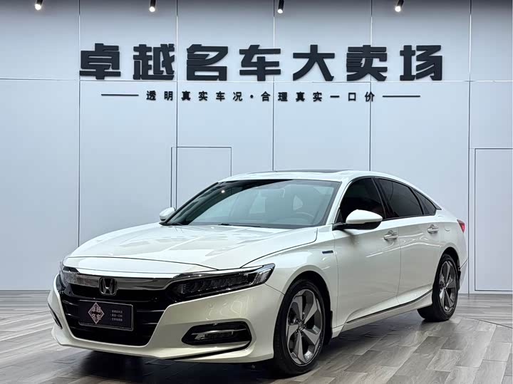 Фото 1 - Honda Accord
