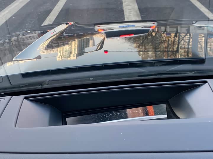 Фото 7 - Volkswagen Touareg R Hybrid