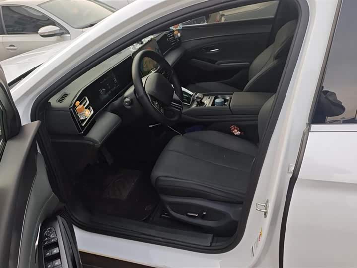 Фото 9 - BYD Qin L