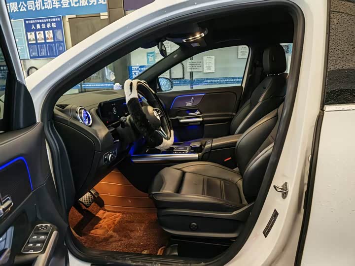 Фото 7 - Mercedes-Benz GLA-Class