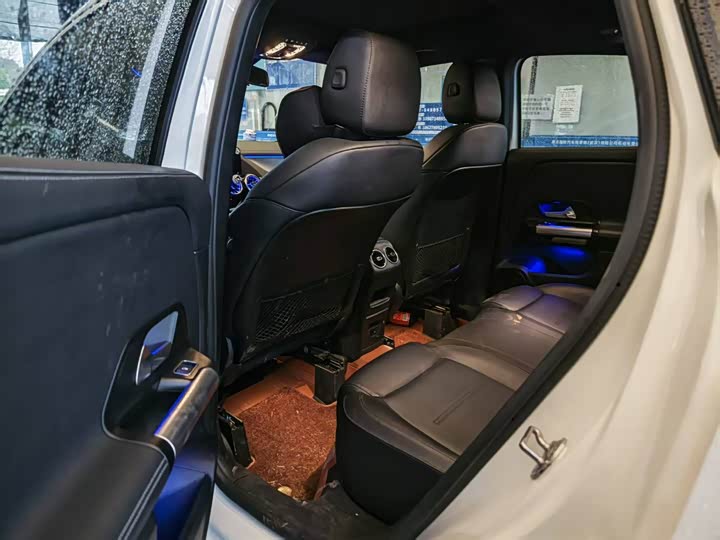 Фото 9 - Mercedes-Benz GLA-Class