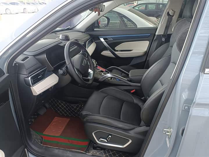 Фото 9 - Geely Atlas