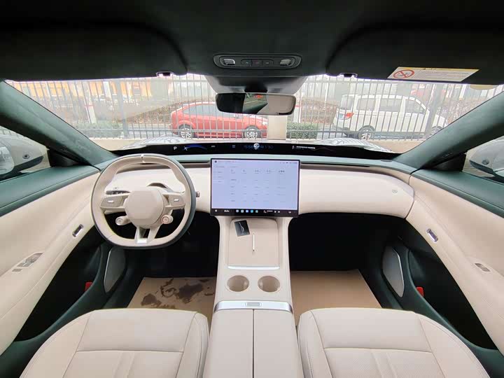 Фото 8 - Xiaomi YU7