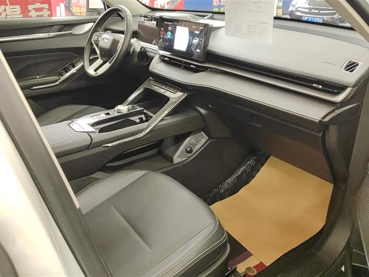 Фото 8 - Haval H6