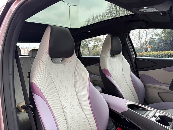 Фото 8 - BYD Dolphin