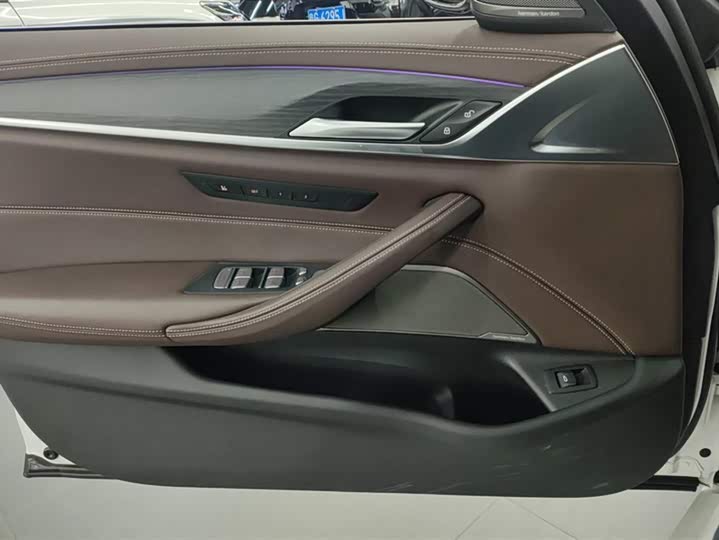 Фото 7 - BMW 5 Series