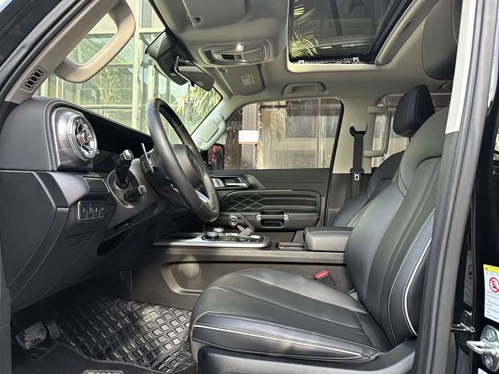 Фото 6 - Tank 300