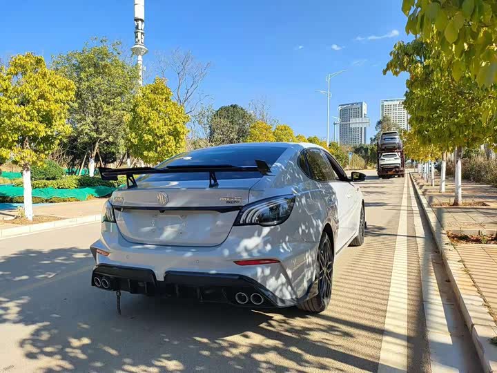 Фото 9 - MG Motor 6