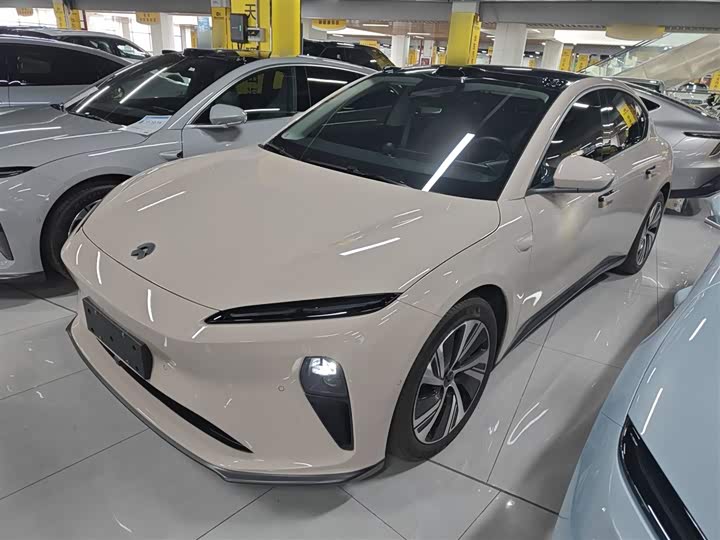 Фото 2 - Nio ET5