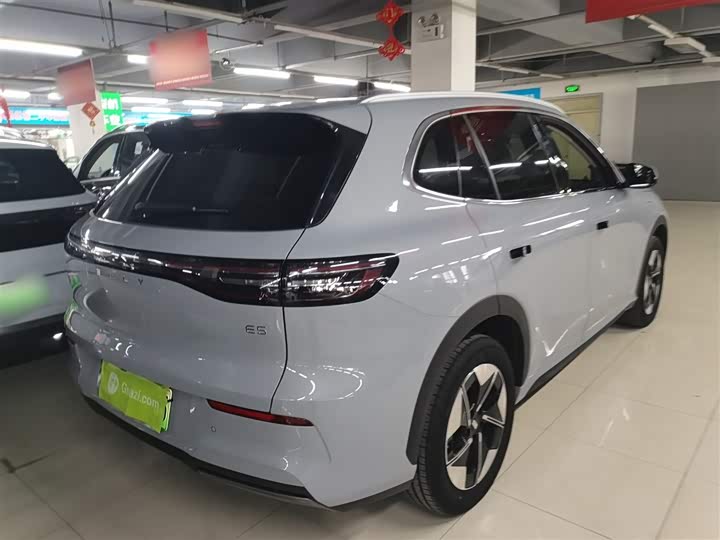 Фото 7 - Geely Galaxy E5