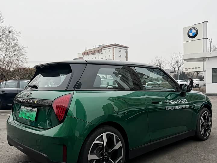 Фото 4 - Mini Cooper