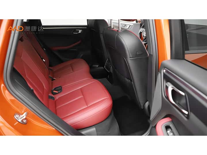 Фото 8 - Porsche Macan