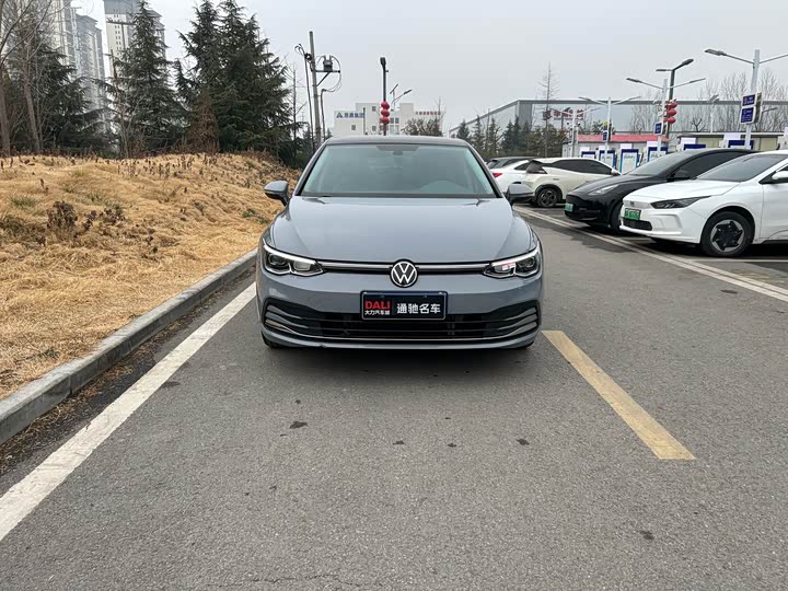 Фото 1 - Volkswagen Golf