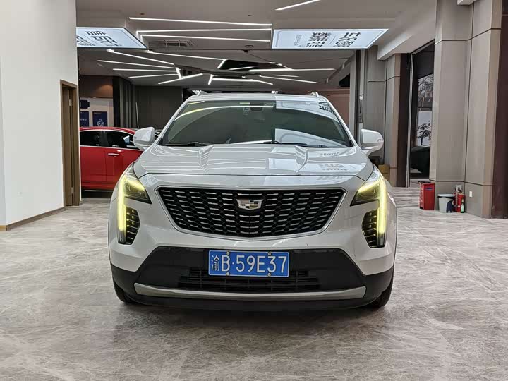 Фото 2 - Cadillac XT4