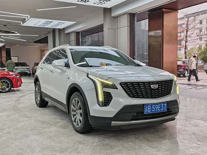 Фото 3 - Cadillac XT4