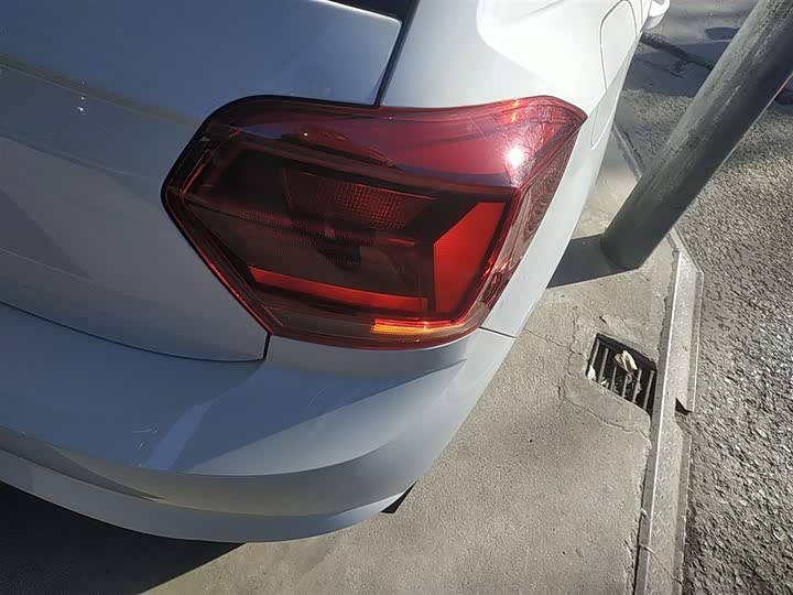 Фото 8 - Volkswagen Polo