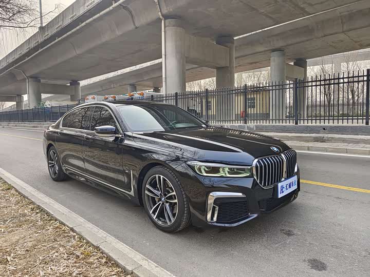 Фото 7 - BMW 7 Series