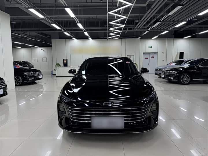 Фото 4 - Bestune B70