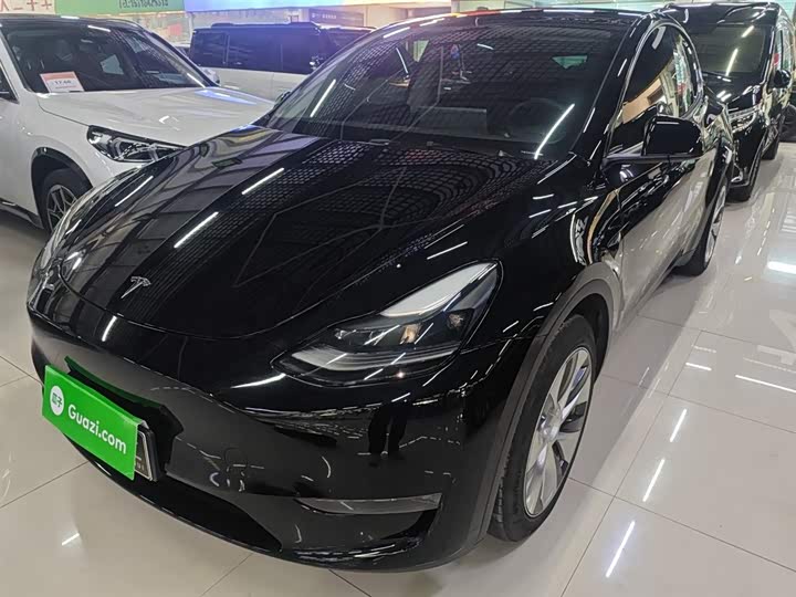 Фото 1 - Tesla Model Y