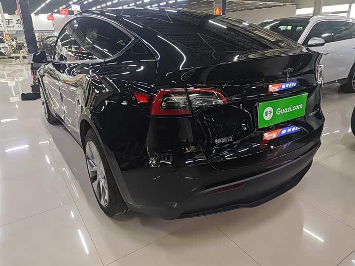 Фото 5 - Tesla Model Y