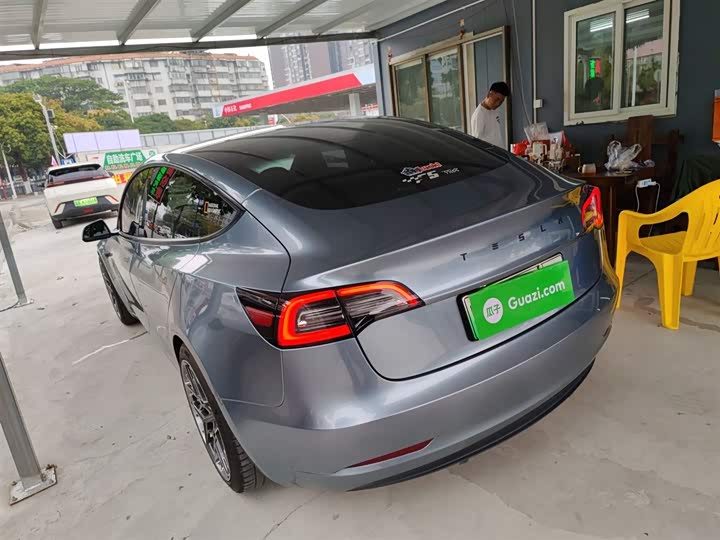 Фото 5 - Tesla Model 3