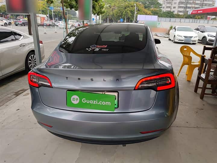 Фото 6 - Tesla Model 3