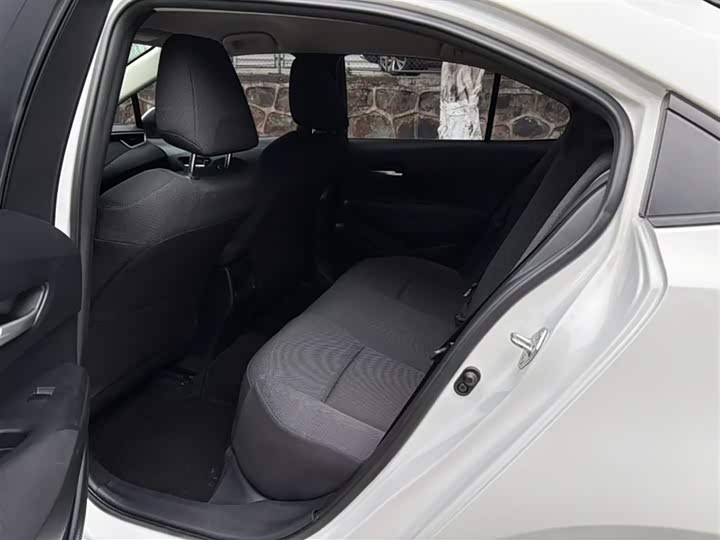 Фото 5 - Toyota Corolla