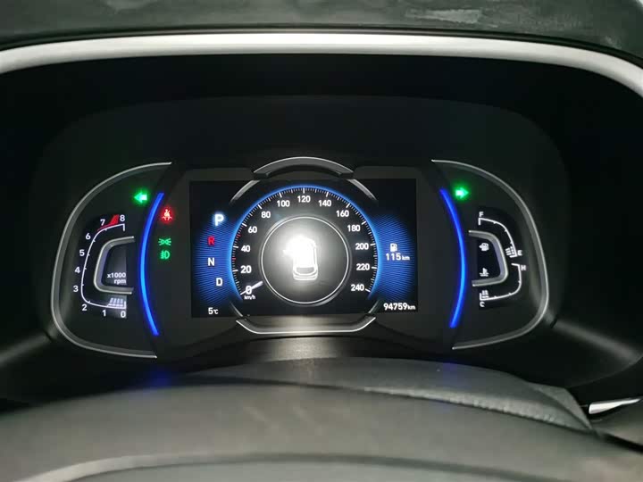 Фото 4 - Hyundai Tucson L