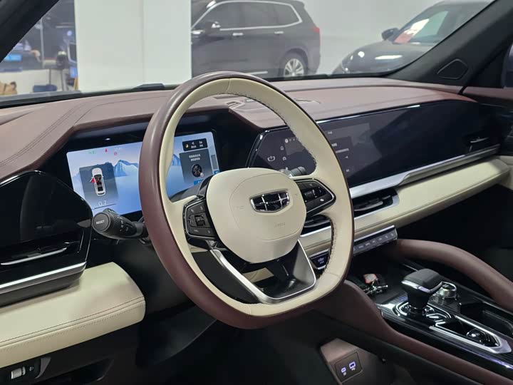 Фото 7 - Geely Monjaro