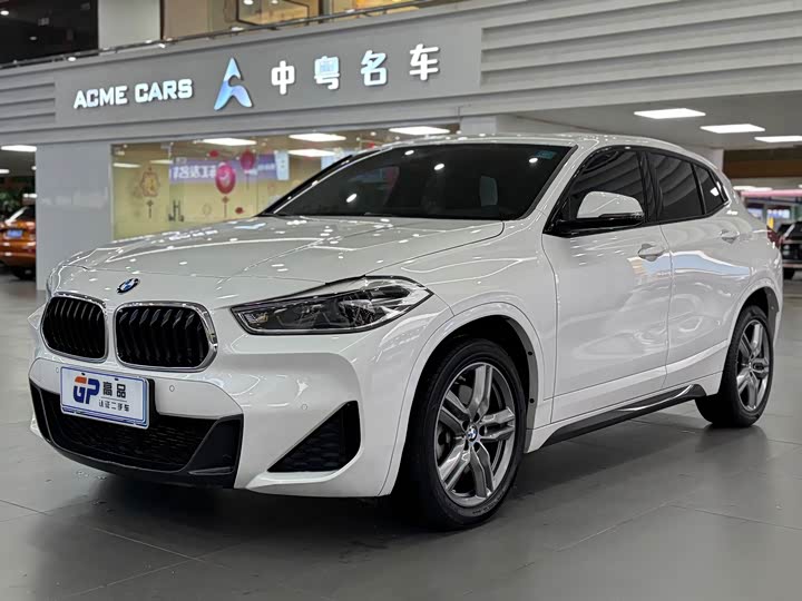 Фото 1 - BMW X2
