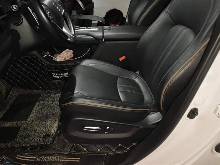 Фото 9 - Honda Avancier