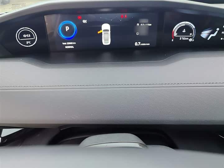 Фото 4 - Changan UNI-V