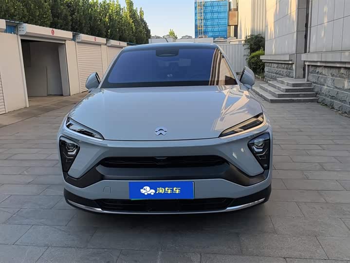 Фото 2 - Nio EC6