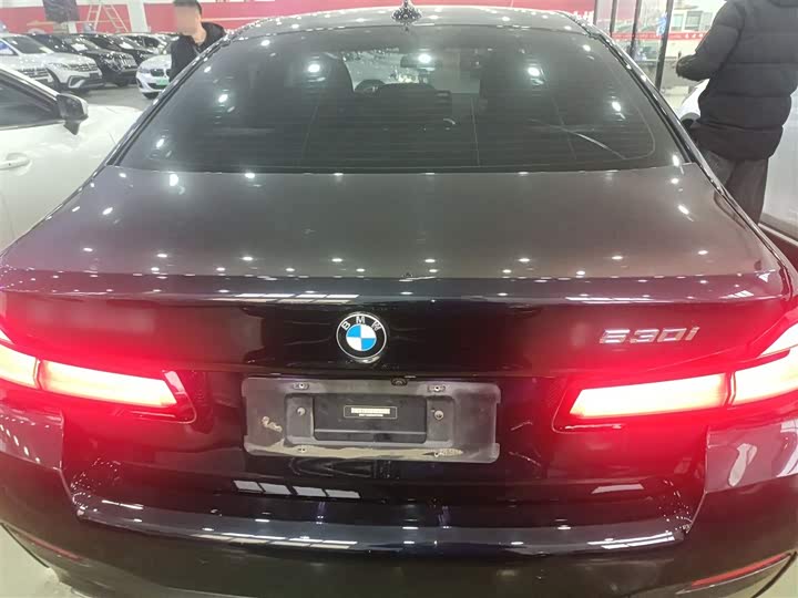 Фото 6 - BMW 5 Series