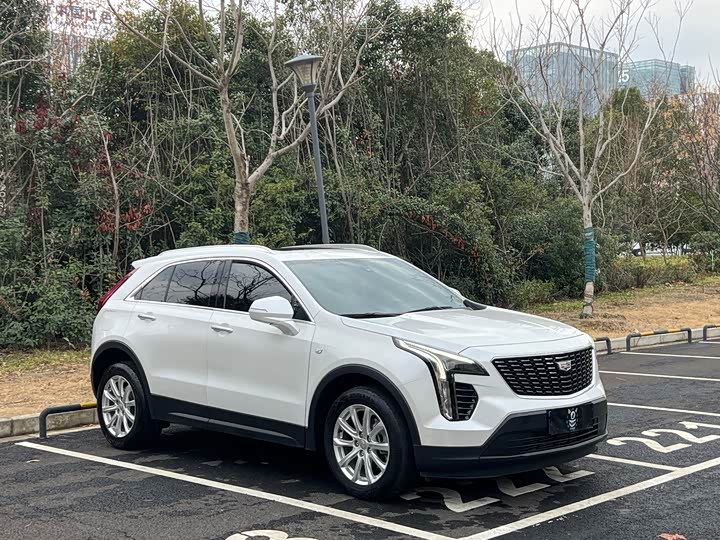 Фото 3 - Cadillac XT4