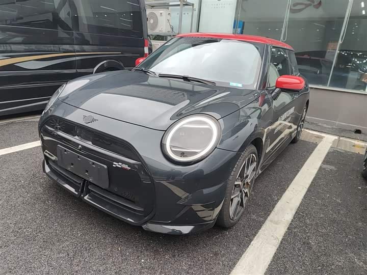 Фото 2 - Mini Cooper