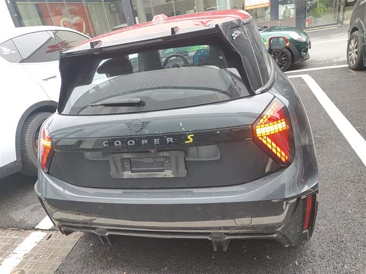 Фото 6 - Mini Cooper