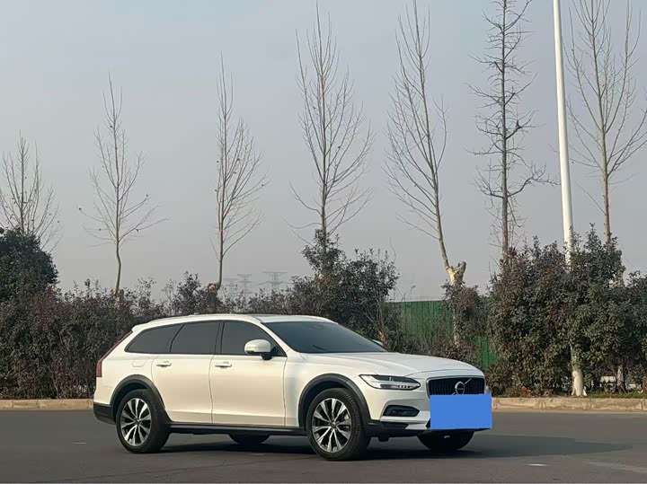 Фото 2 - Volvo V90