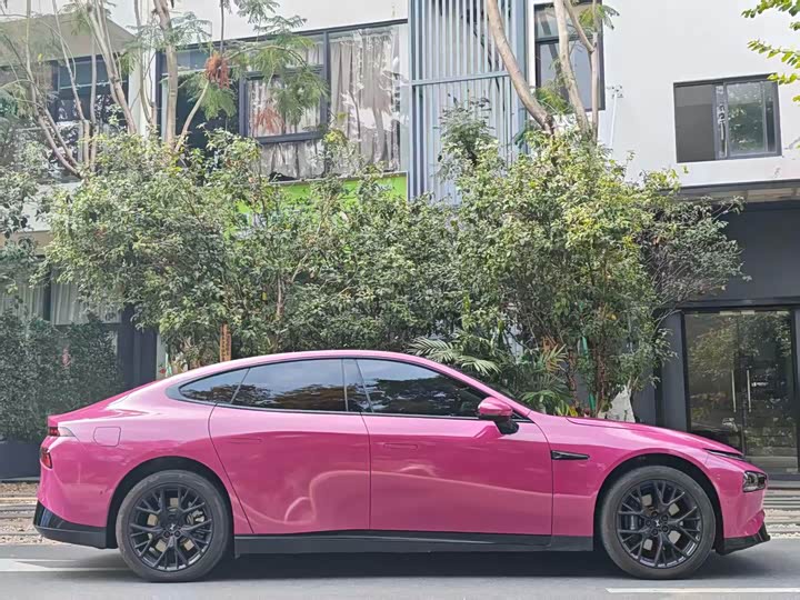 Фото 8 - XPeng P7