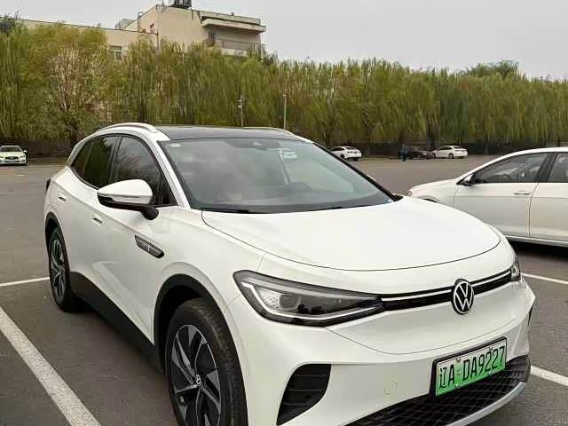 Фото 1 - Volkswagen ID.4 Crozz