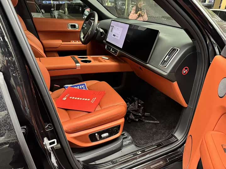 Фото 4 - LiXiang L8