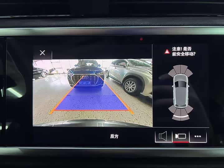 Фото 7 - Audi Q3