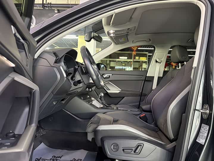 Фото 9 - Audi Q3