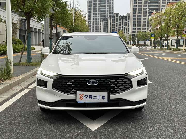 Фото 2 - Ford Mondeo