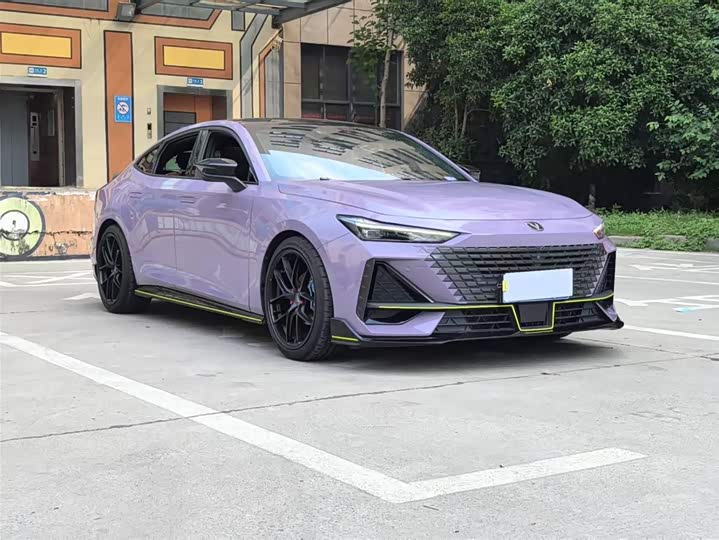 Фото 3 - Changan UNI-V