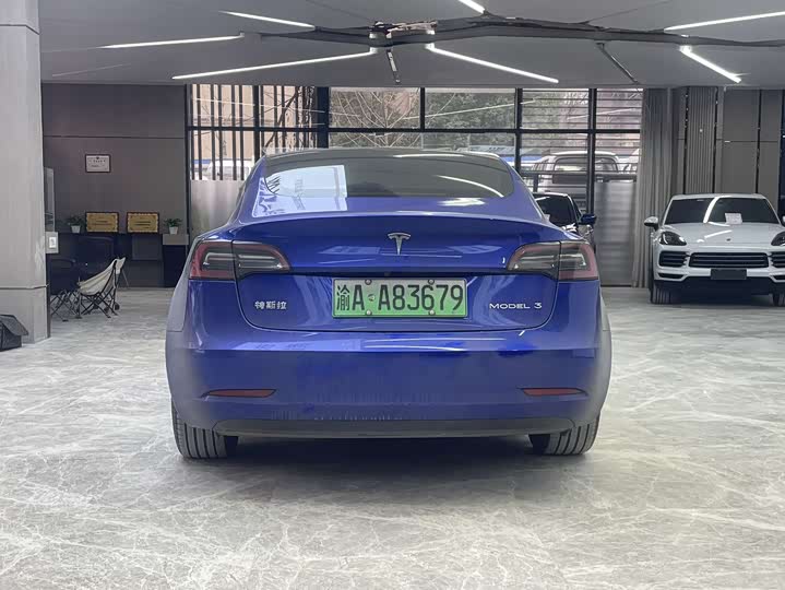 Фото 5 - Tesla Model 3