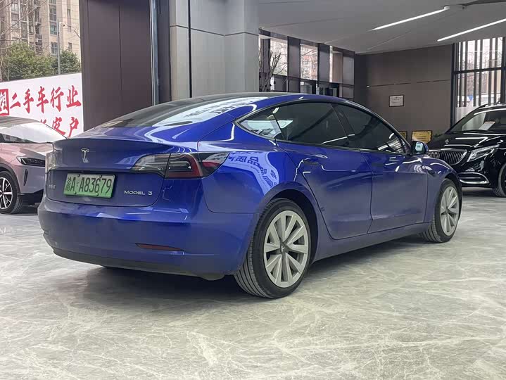 Фото 6 - Tesla Model 3